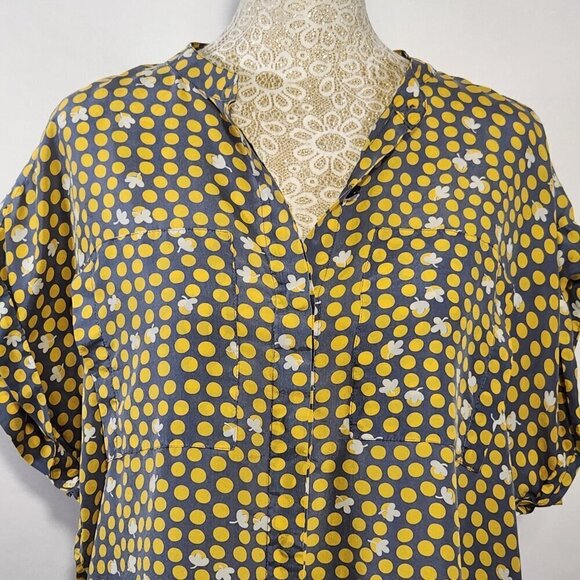 CAbi Women's Size S 100% Silk Yellow Polka Dot Short Sleeve Boxy Button Up Top - Picture 2 of 16